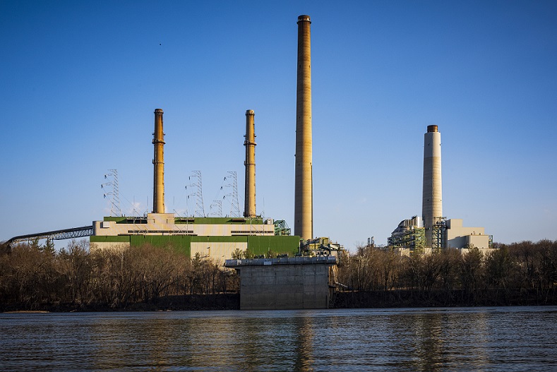 Smokestacks from an electric power plant on the Potomac river