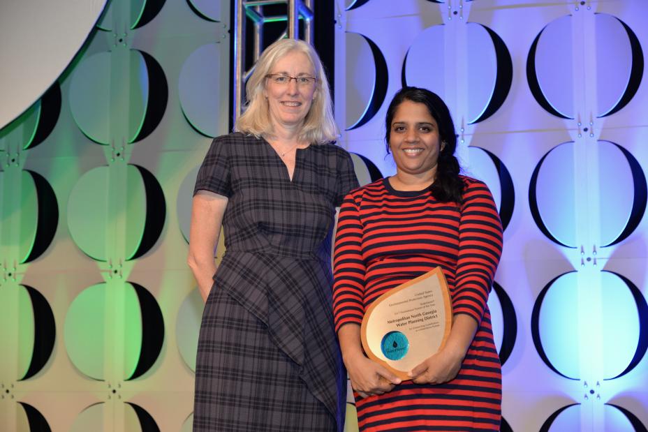 Promotional Partner of the Year, Metropolitan North Georgia Water Planning District, with US EPA's Veronica Blette.