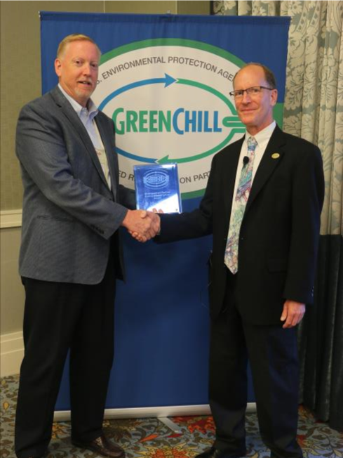 Hy-Vee accepts the GreenChill Distinguished Partner recognition