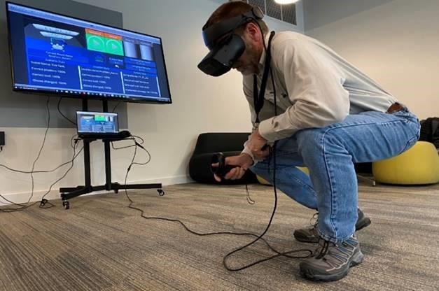 EPA Researcher Leroy Mickelsen checks out the VR training tool