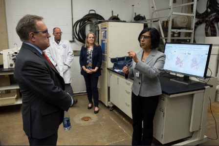 EPA Administrator Wheeler tours the Office of Water Lab. 